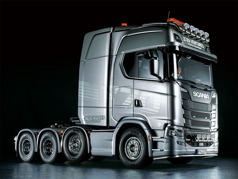 Tamiya 56376 SCANIA 8X4/4 PAINTED GUN METAL